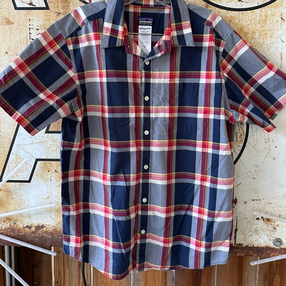 Patagonia Men’s Short-Sleeve Plaid Button-Down Shirt - Navy, Red, White